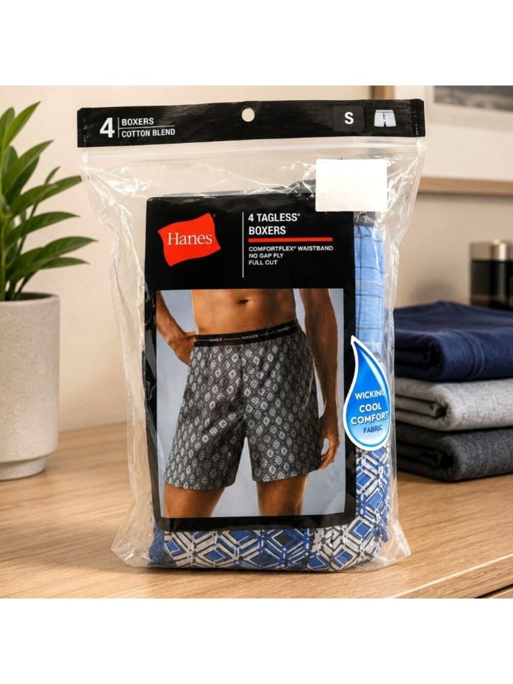 Hanes Men's Small Boxers 4-Pack Tagless Comfort Flex Waist Soft Cotton Blend